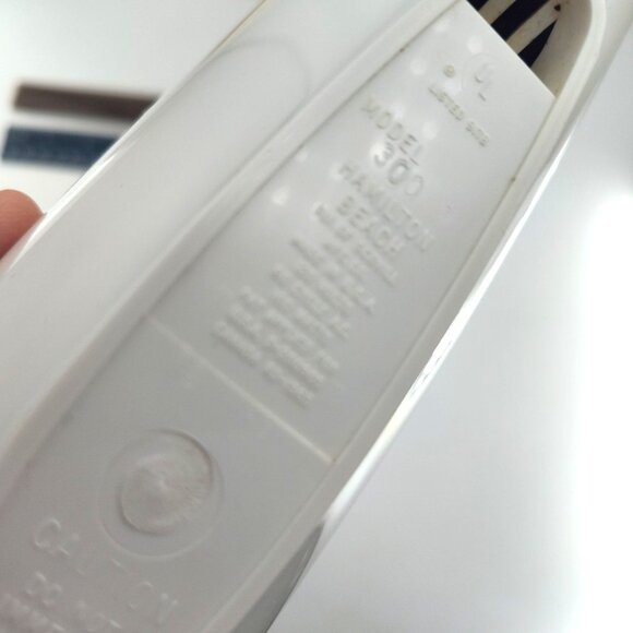 Vintage 1960s Hamilton Beach Scovill Electric Knife Model 300 & Box Tested WORKS - Picture 8 of 9